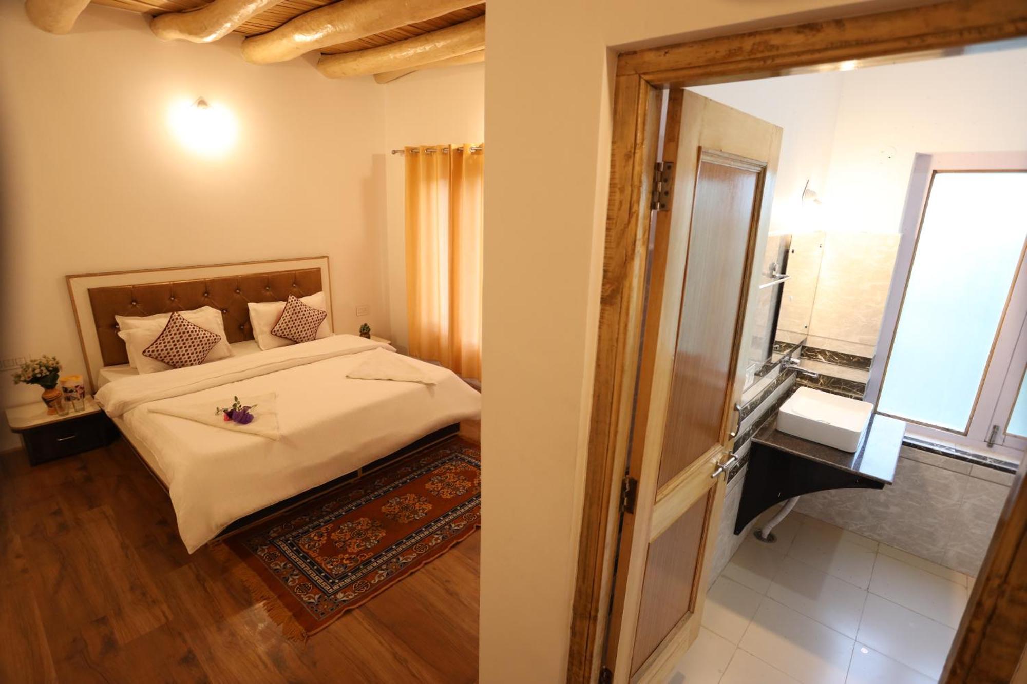 Odbar Guest House Best Guest House At Leh Ladakh Exterior foto